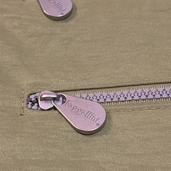 Baggallini Women's Lime Green Triple Zip Front 3 Crossbody Bag Top Zip Organizer - Picture 4 of 7